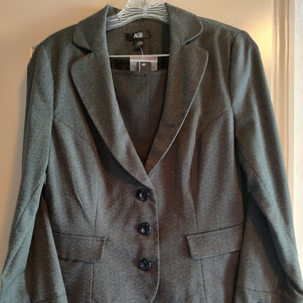 'AGB' 2-PC DARK GREY SKIRT SUIT - (SIZE 8)